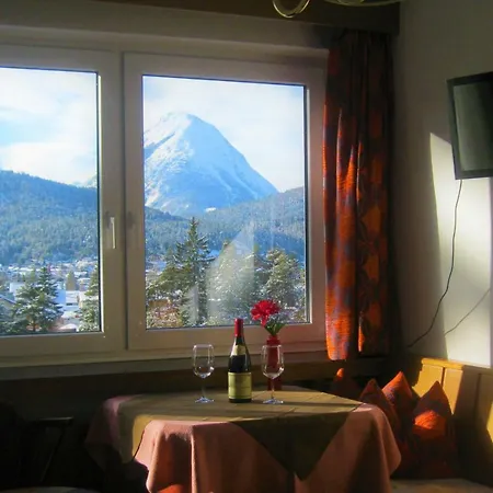 Garni Krinserhof Seefeld in Tirol