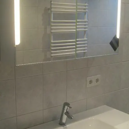 Krinserhof Easy-rooms לינה וארוחת בוקר זיפלד אין טירול